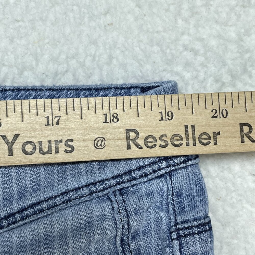 Chicos Jeans Womens (3.0) US 16 Blue Striped Girlfriend Crop High Rise 38x25 - Picture 6 of 13